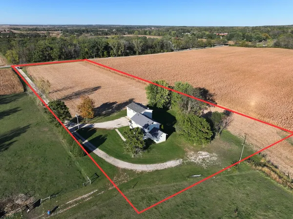 $400,000 | 22517 Carmack Road, Marengo, IL 60152