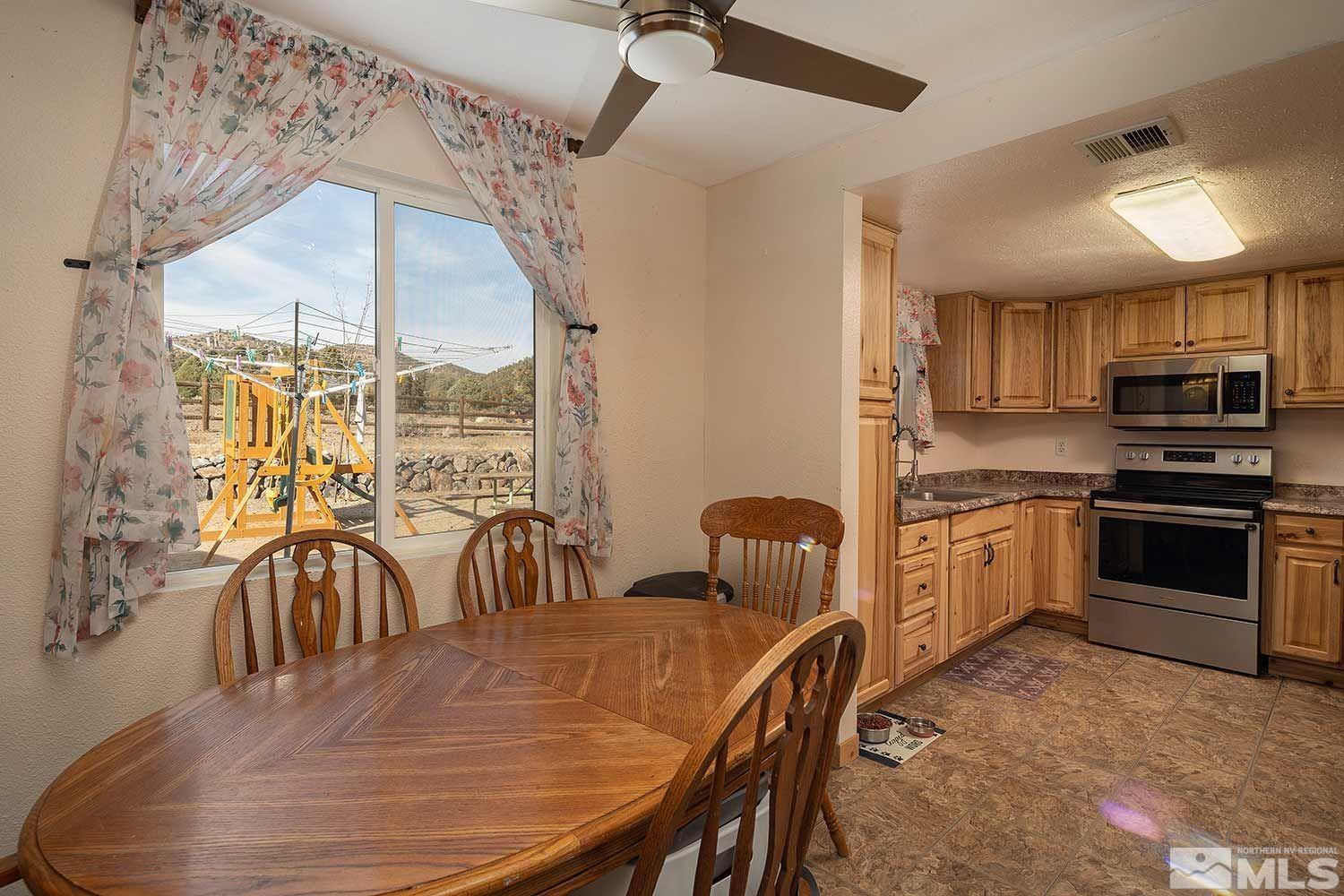 2424 Cartwright Road Reno, NV 89521 - Photo 4 of 17 Photo 4