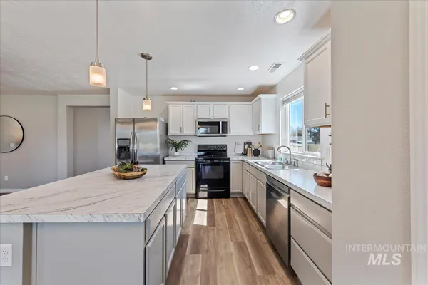 $529,000 | 777 South Flintstone Avenue, Meridian, ID 83642
