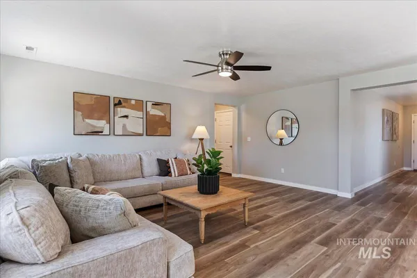 $529,000 | 777 South Flintstone Avenue, Meridian, ID 83642