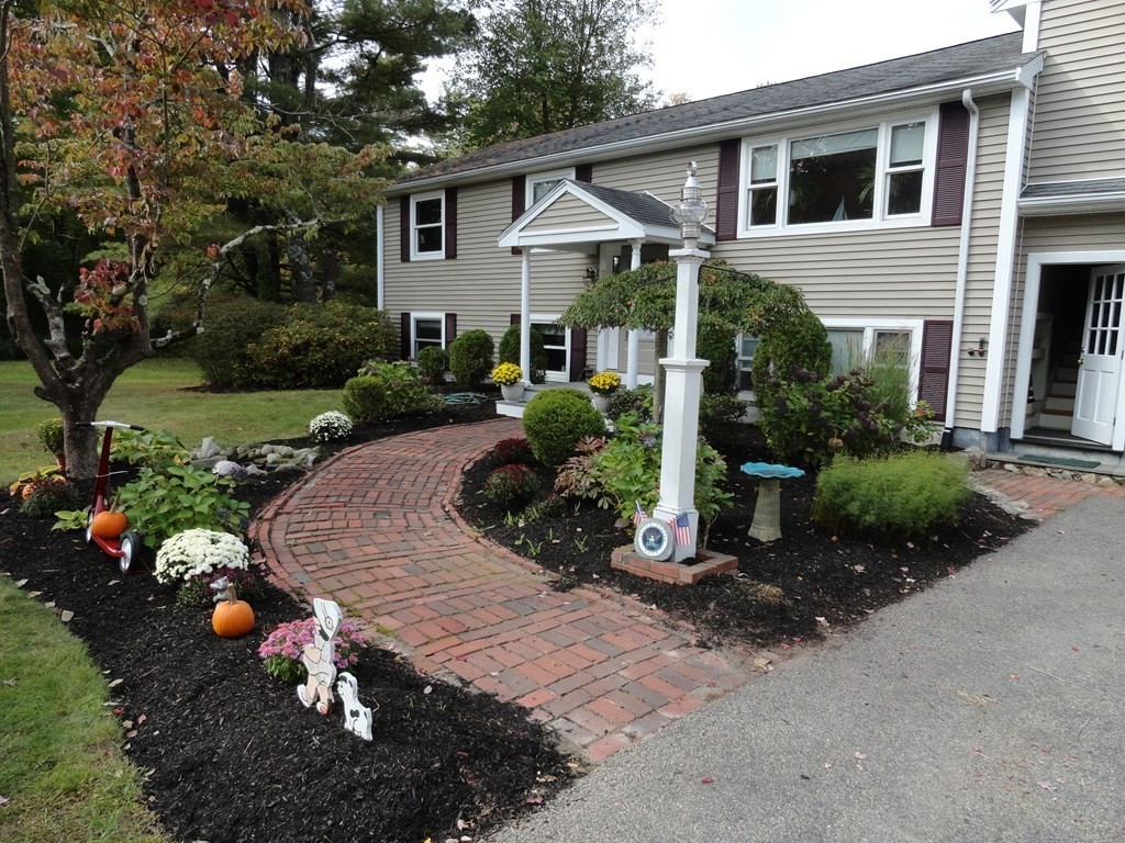 11 Rosenfeld Road Millis, MA 02054 - Photo 2 of 37 Gallery Image 2