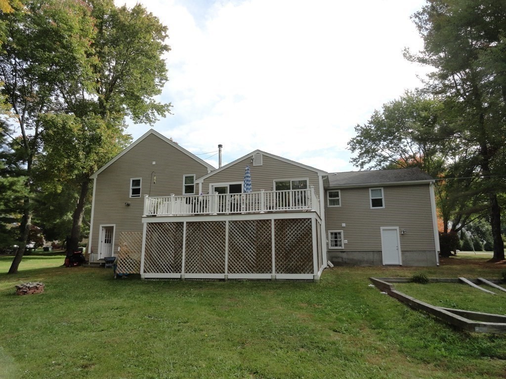 11 Rosenfeld Road Millis, MA 02054 - Photo 3 of 37 Gallery Image 3