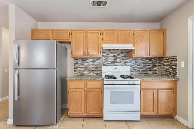 $399,900 | 15416 Kearny Drive, Adelanto, CA 92301