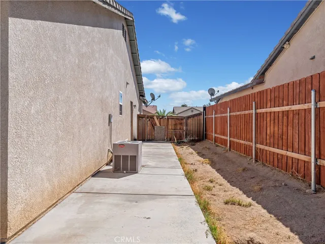 $399,900 | 15416 Kearny Drive, Adelanto, CA 92301