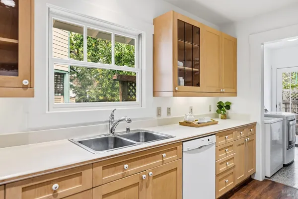 $1,100,000 | 31 Rowland Court, San Anselmo, CA 94960