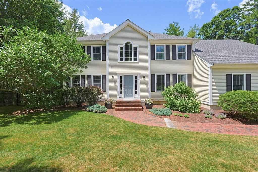 15 Applewood Road Norfolk, MA 02056 - Photo 2 of 42