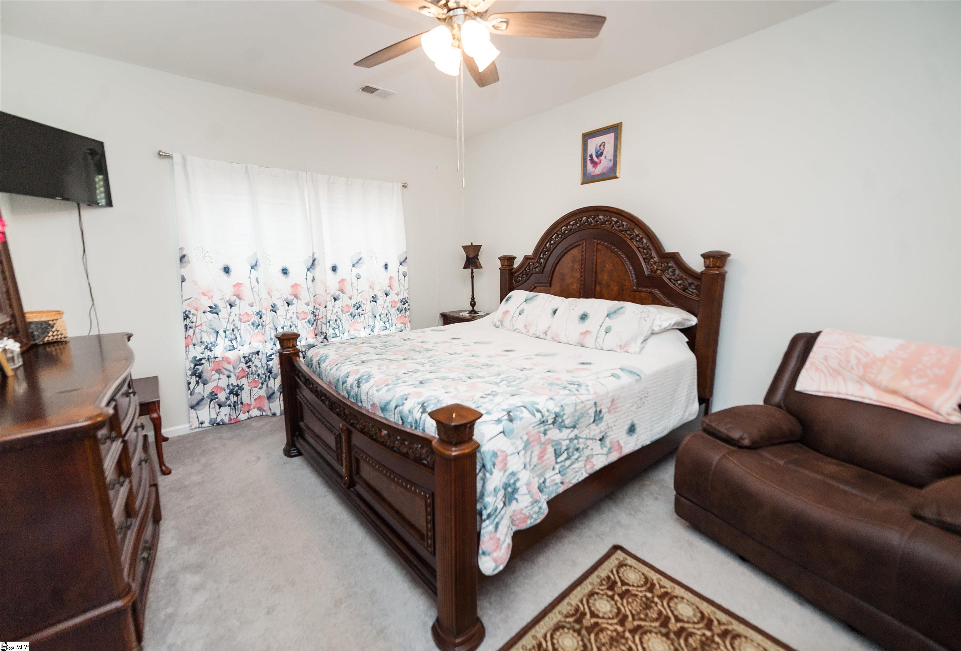182 Eventine Way Boiling Springs, SC 29316 - Photo 13 of 33 Gallery Image 13