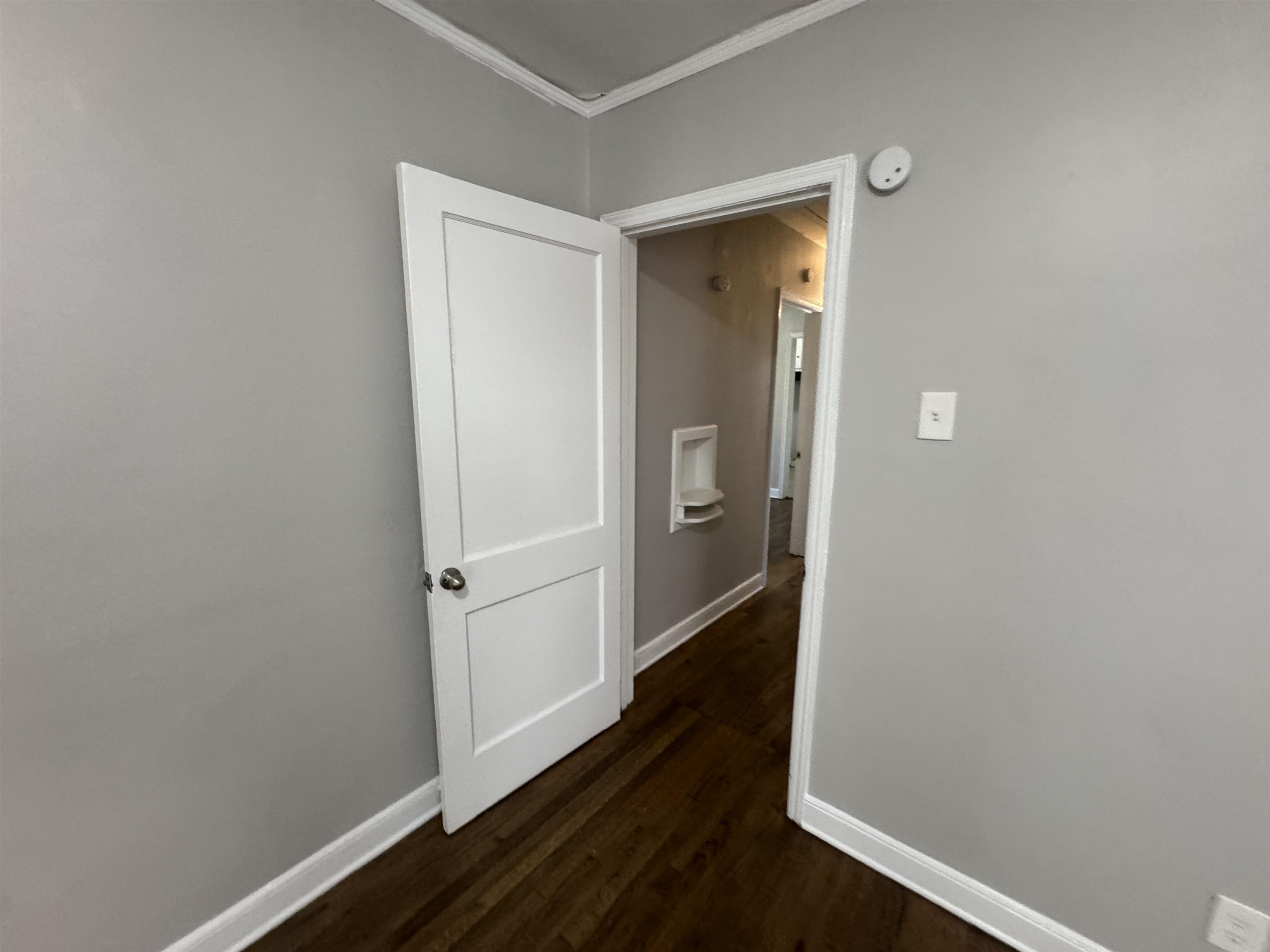 4125 Michael Road Memphis, TN 38116 - Photo 10 of 11 a view of a hallway with wooden floor