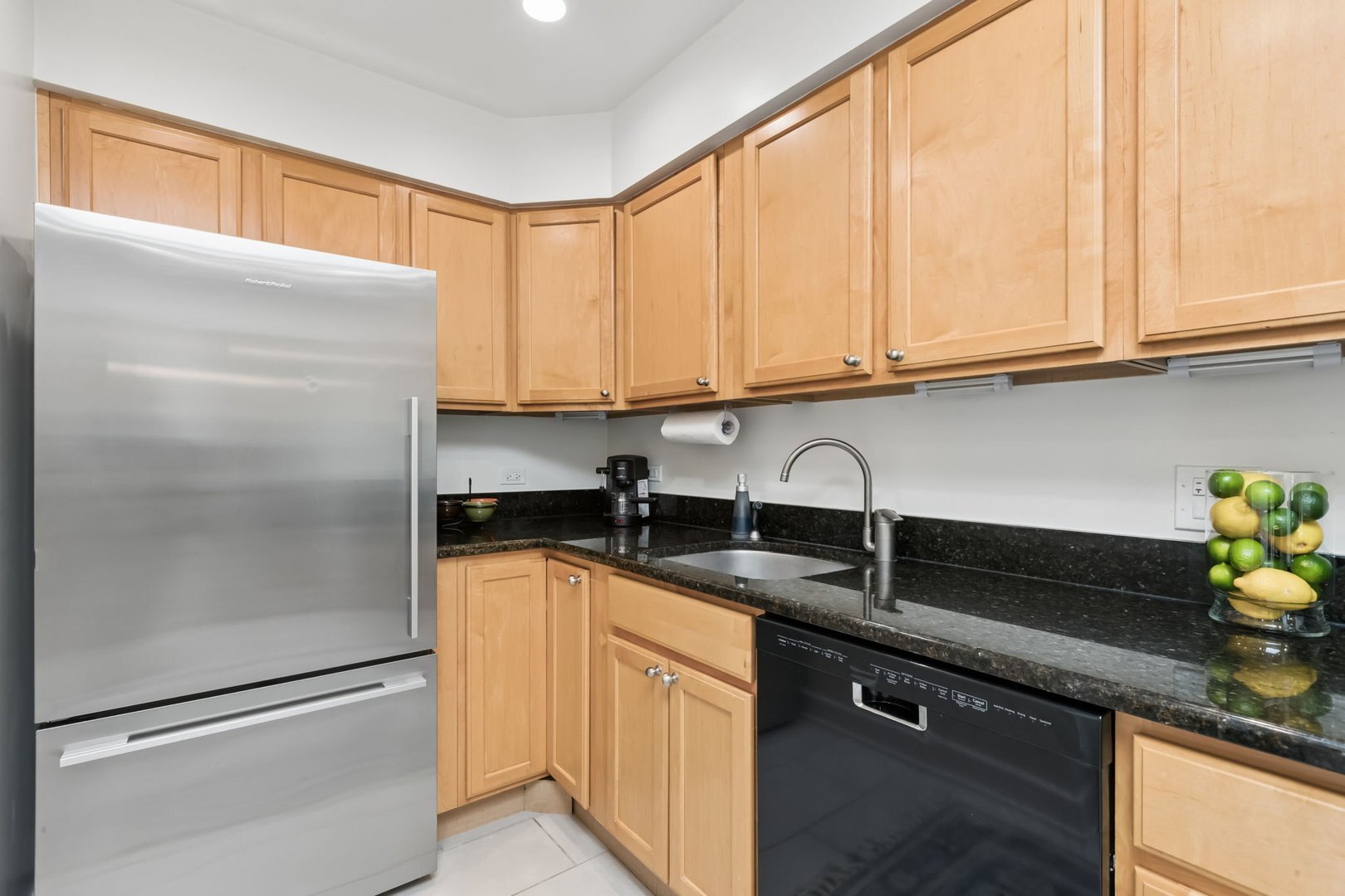 1333 Maple Avenue, Unit 5D Evanston, IL 60201 - Photo 16 of 31