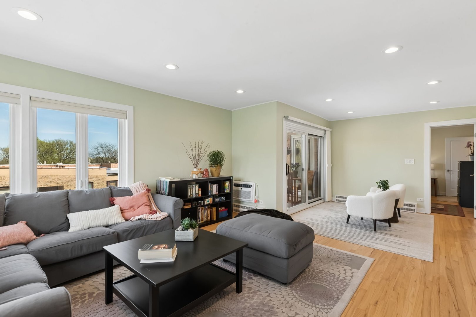 1333 Maple Avenue, Unit 5D Evanston, IL 60201 - Photo 4 of 31