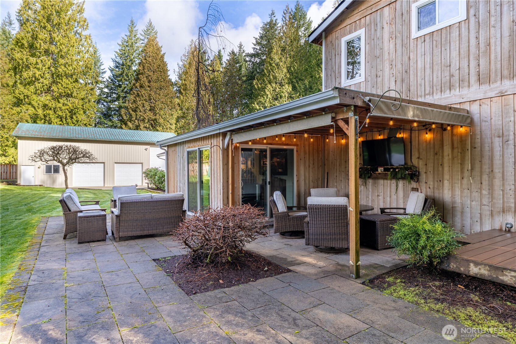 4545 Steamboat Island Road Northwest Olympia, WA 98502 - Photo 7 of 37