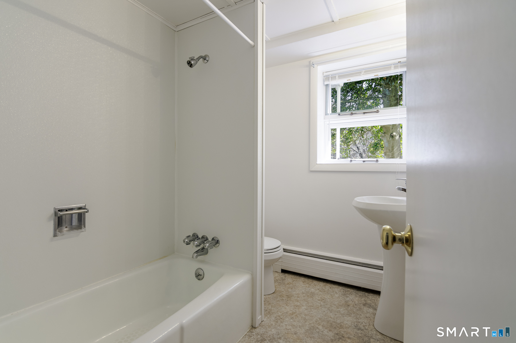 101 Old Norwich Road Waterford, CT 06375 - Photo 28 of 40