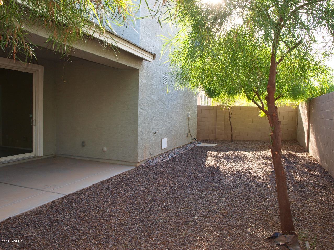 2349 East Fraktur Road Phoenix, AZ 85040 - Photo 11 of 12 Backyard