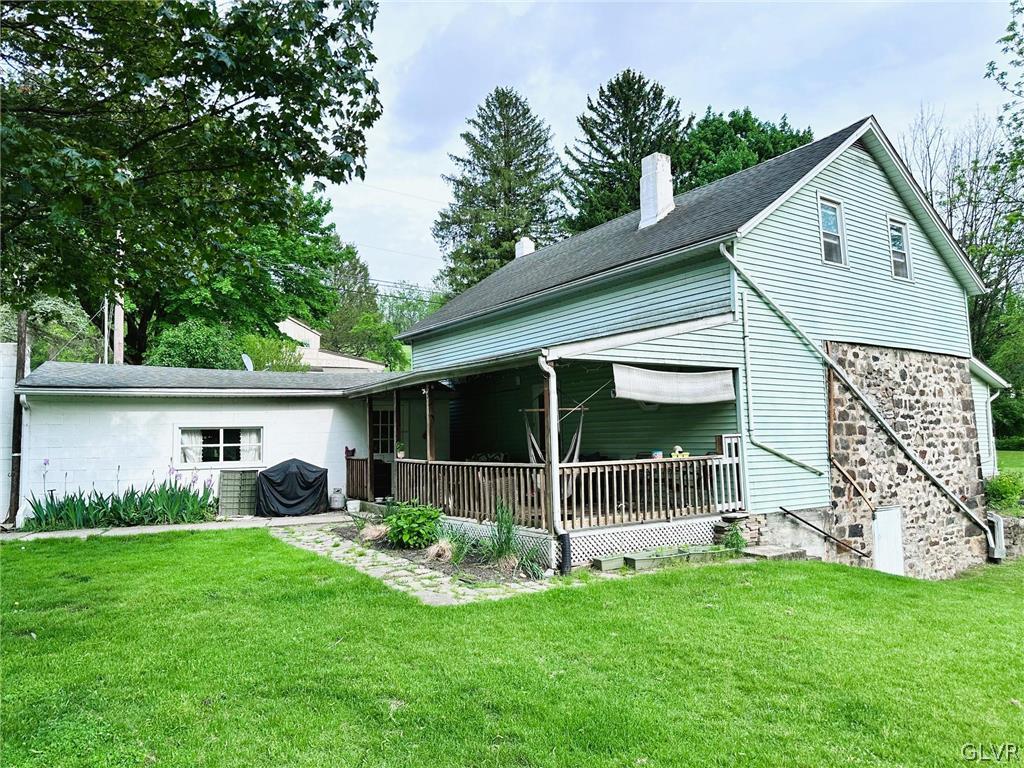 225 South Penn Dixie Road Nazareth, PA 18064 - Photo 2 of 33