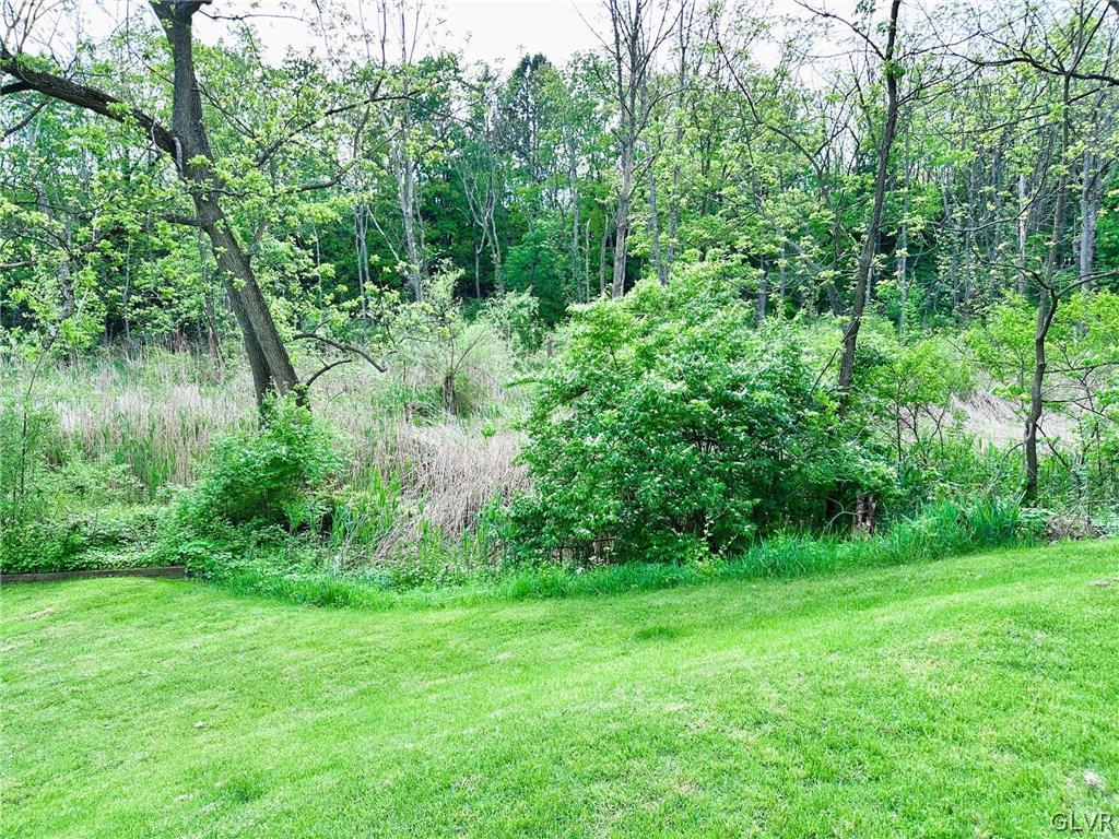 225 South Penn Dixie Road Nazareth, PA 18064 - Photo 31 of 33