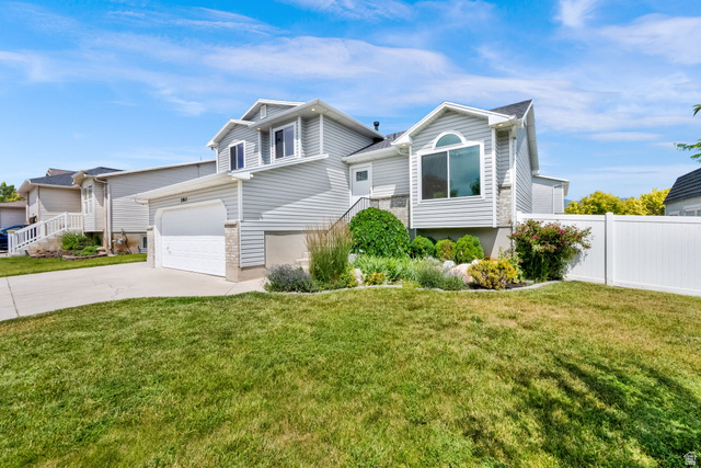 2011 South 2830th Street West Syracuse, UT 84075 - Photo 2 of 27