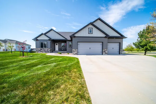 $599,900 | 17108 Hilltop Lane, Chatfield, MN 55923