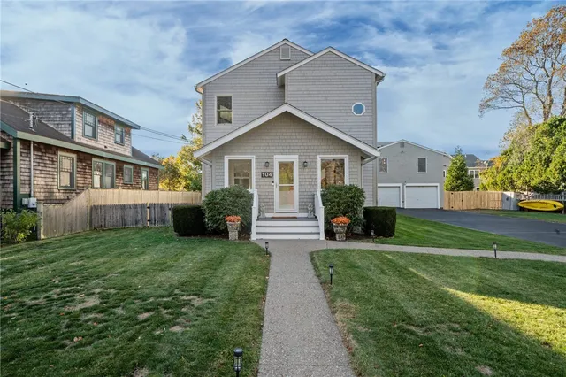 $1,475,000 | 104 Howland Avenue, Jamestown, RI 02835