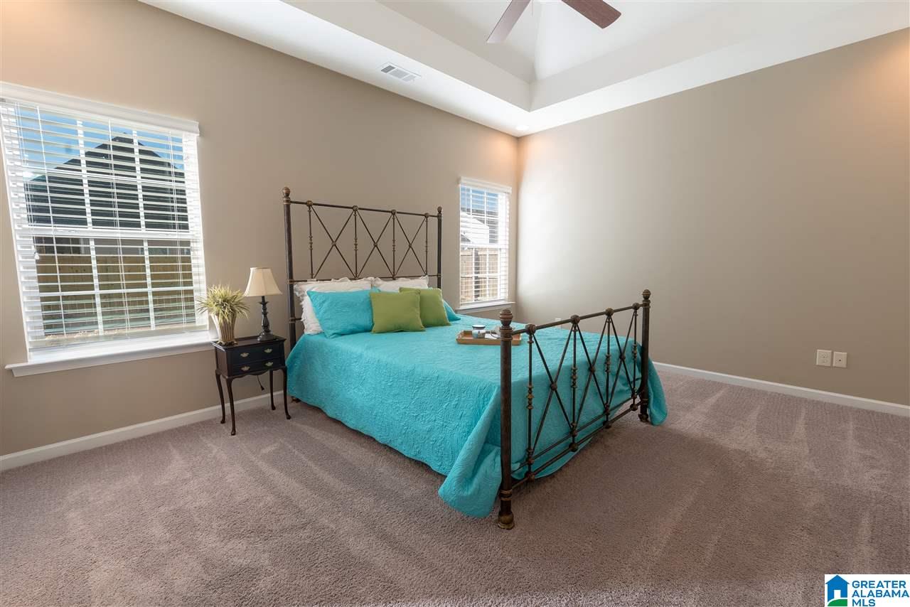827 Michelle Manor Calera, AL 35040 - Photo 7 of 16