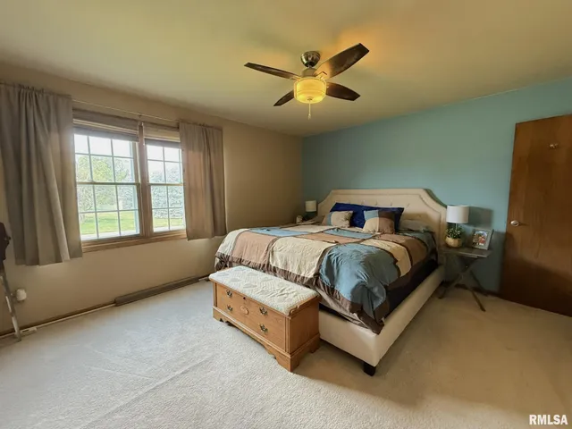 $300,000 | 3175 Buckingham Road, Galesburg, IL 61401