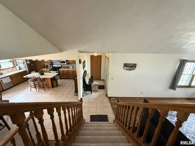 $300,000 | 3175 Buckingham Road, Galesburg, IL 61401