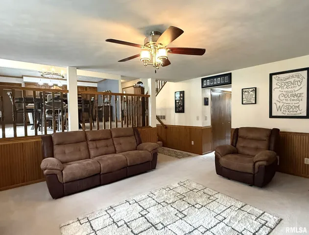 $300,000 | 3175 Buckingham Road, Galesburg, IL 61401