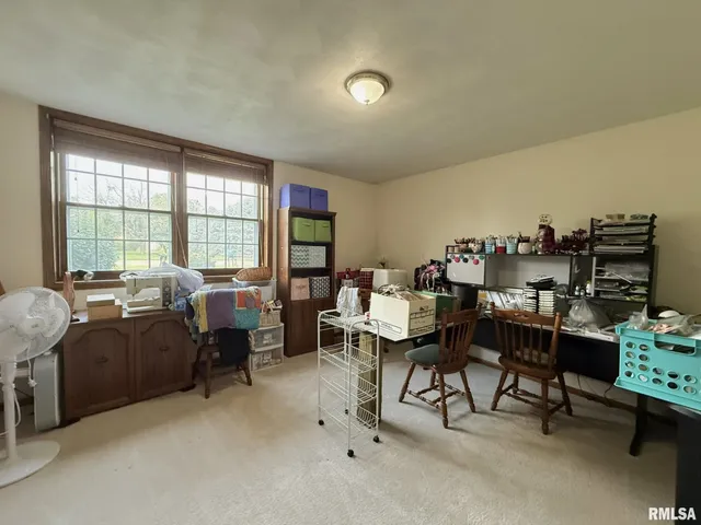 $300,000 | 3175 Buckingham Road, Galesburg, IL 61401