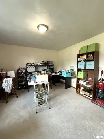 $290,000 | 3175 Buckingham Road, Galesburg, IL 61401