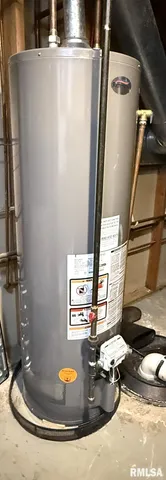 $300,000 | 3175 Buckingham Road, Galesburg, IL 61401