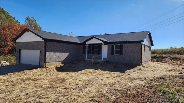 $348,500 | 118 Hunter Trace, Salem, IN 47167