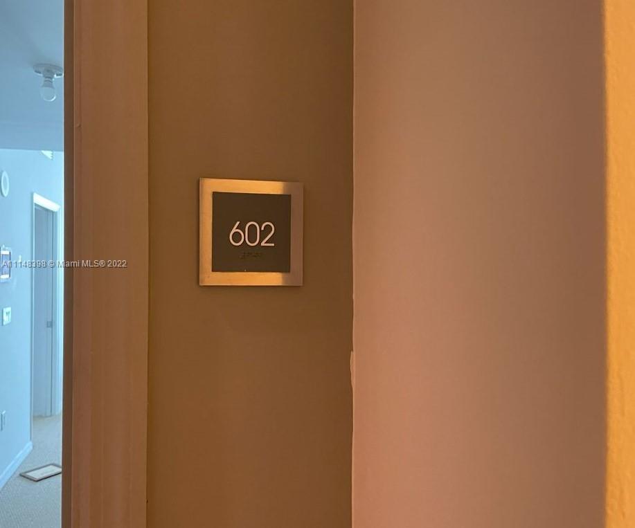 950 Brickell Bay Drive, Unit 602 Miami, FL 33131 - Photo 6 of 20