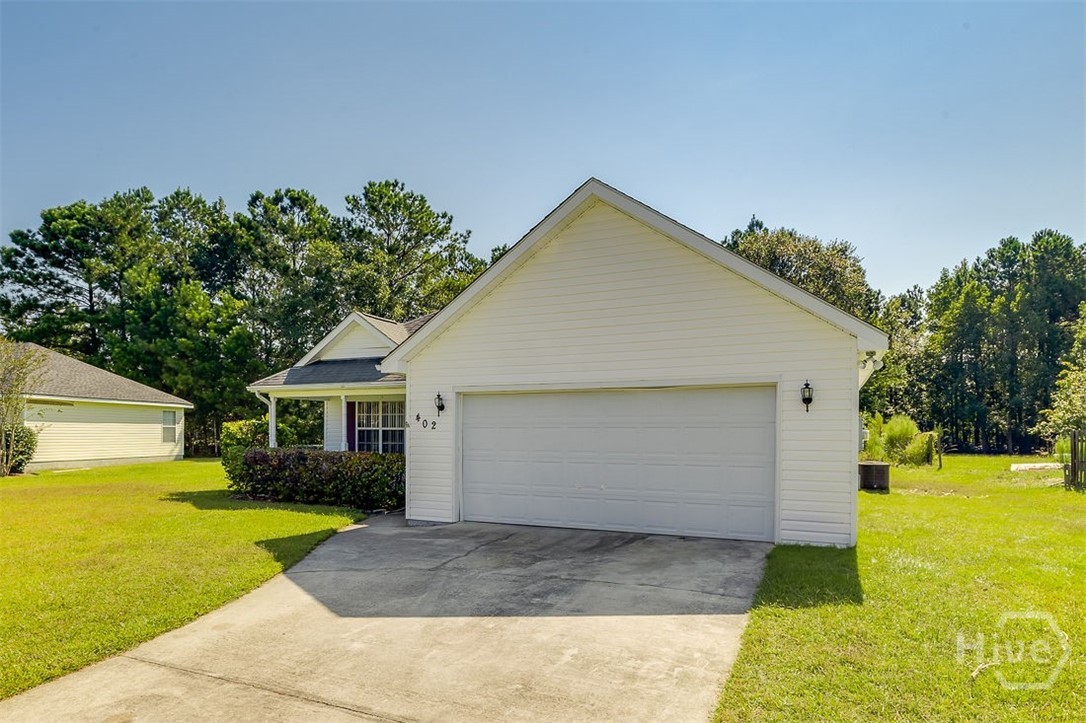 402 Madison Oaks Drive Rincon, GA 31326 - Photo 3 of 29
