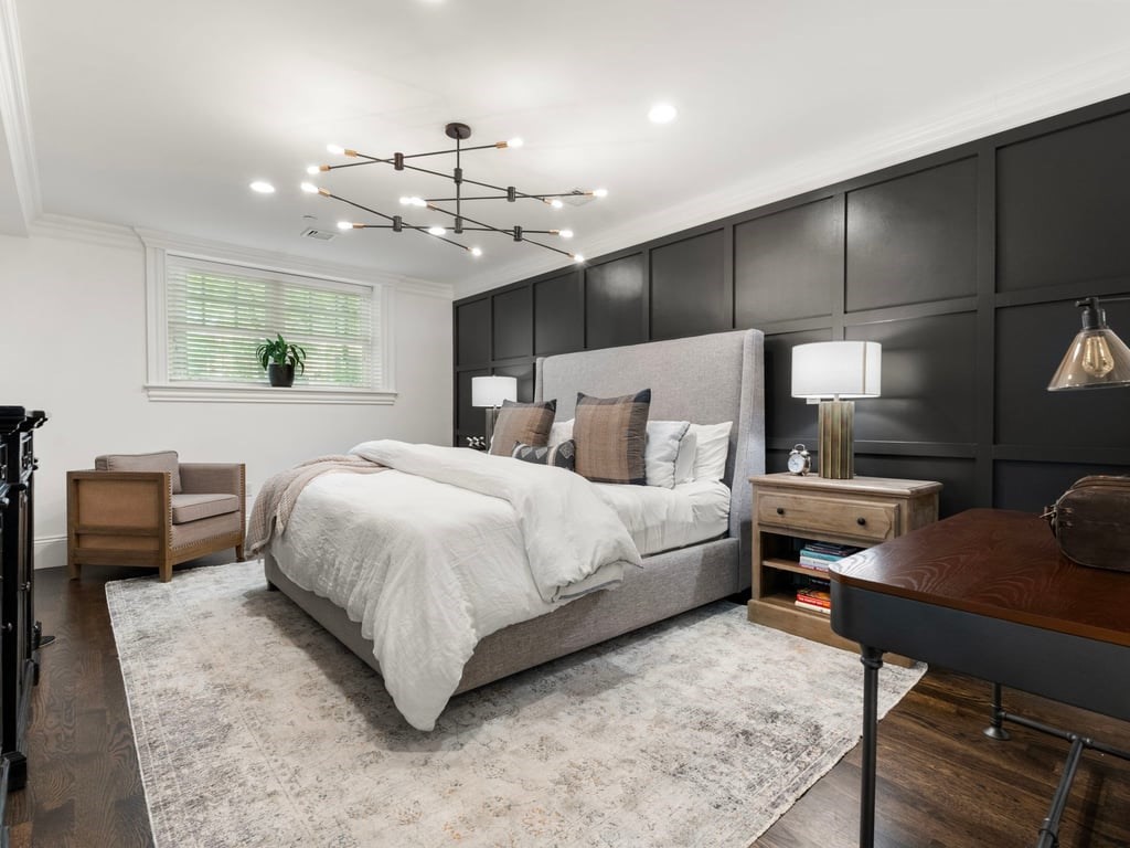 115 Sewall Avenue, Unit 1 Brookline, MA 02446 - Photo 13 of 28