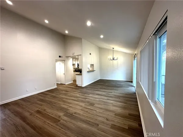 $3,050 | 18225 Kingsdale Avenue, Unit 212, Redondo Beach, CA 90278