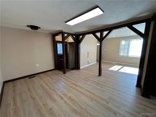 $1,975 | 128 Bannard Avenue, Tonawanda, NY 14150