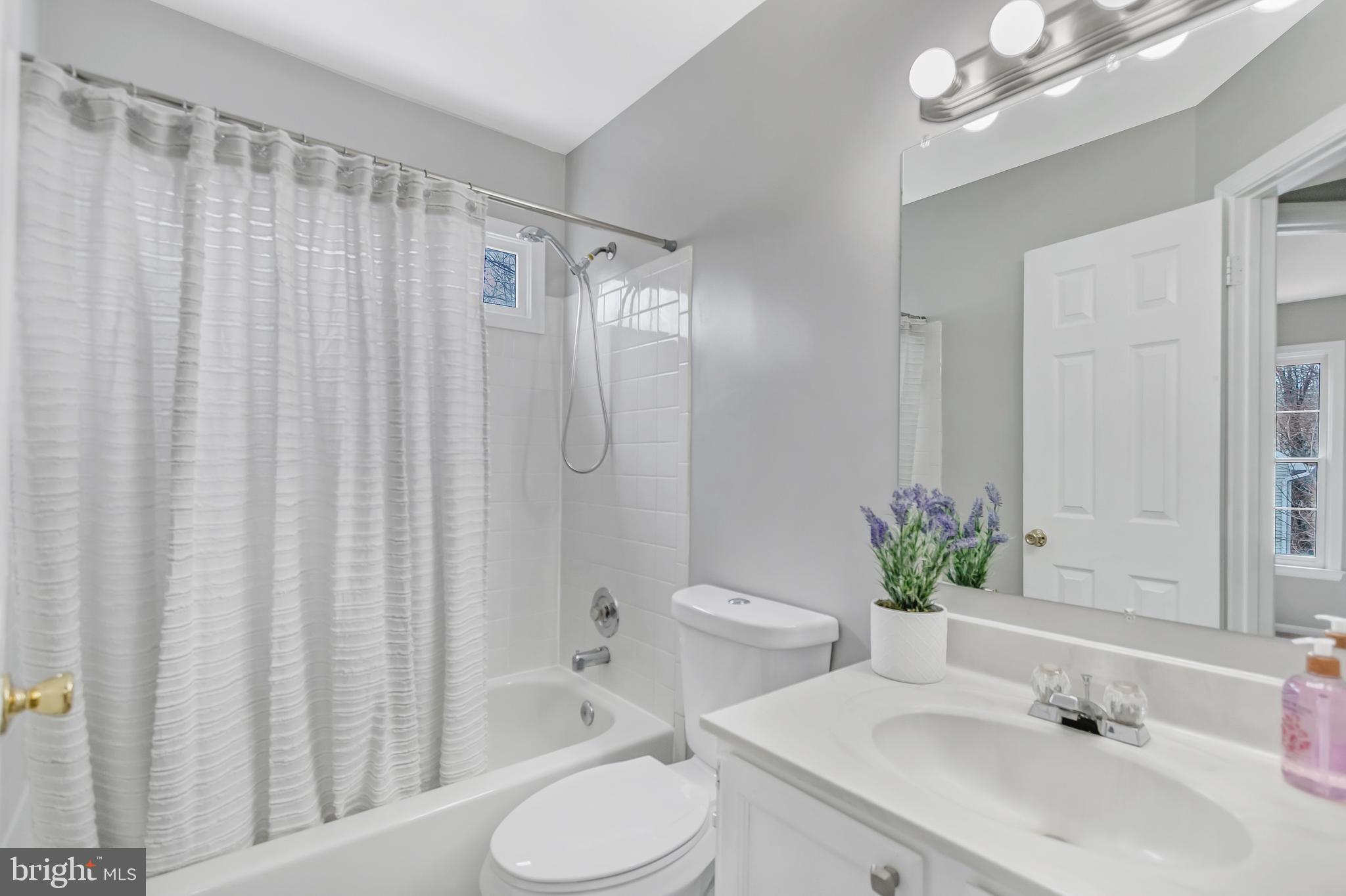 8479 Springfield Oaks Drive Springfield, VA 22153 - Photo 26 of 39 Gallery Image 26