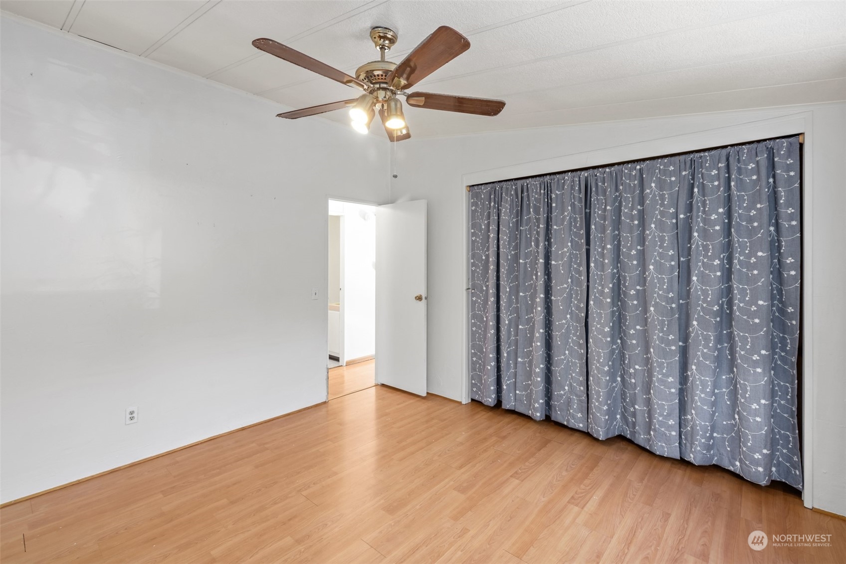 144 Marsden Road Port Angeles, WA 98362 - Photo 11 of 23 Gallery Image 11