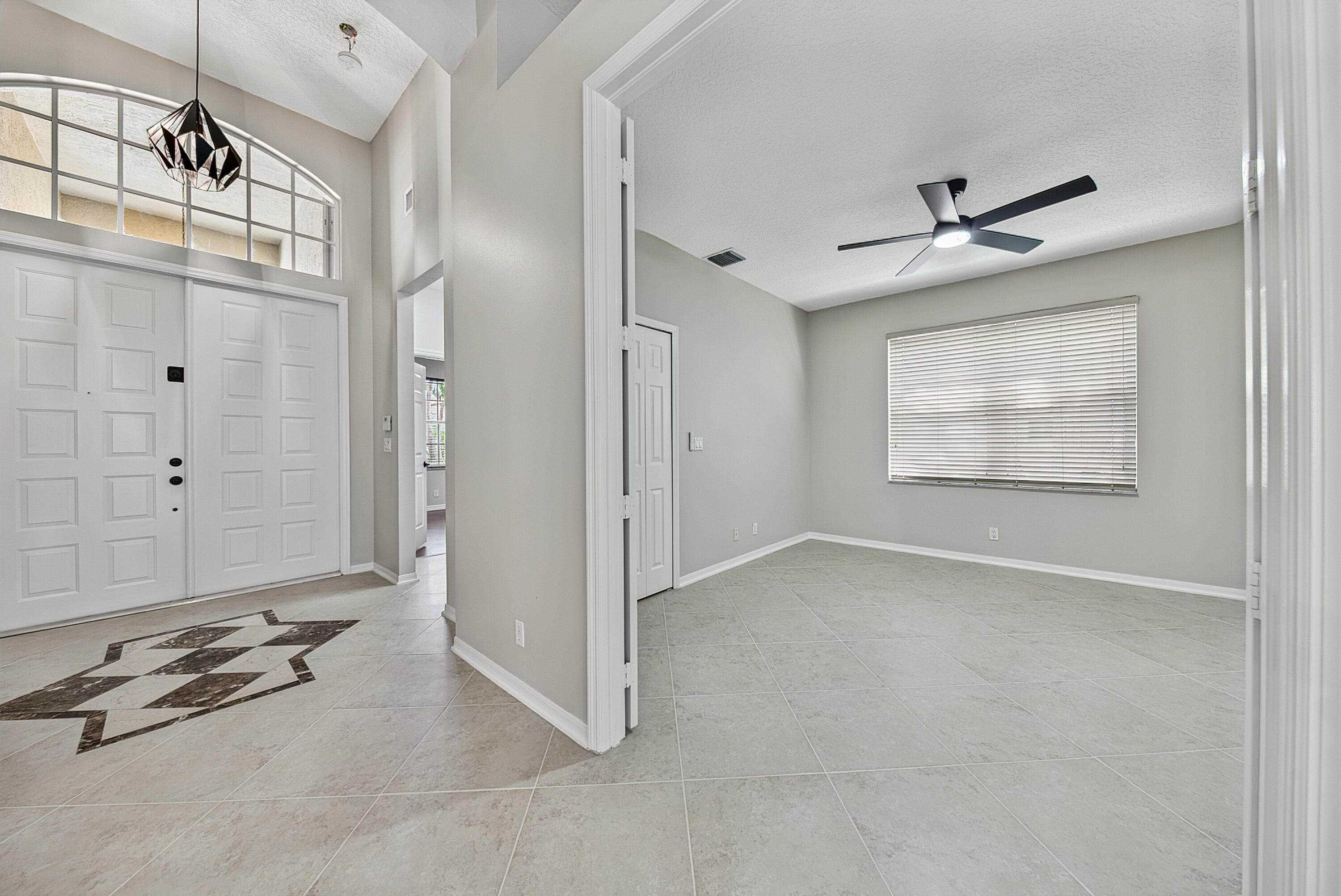 12325 Cascades Pointe Drive Boca Raton, FL 33428 - Photo 5 of 67 schirling-12