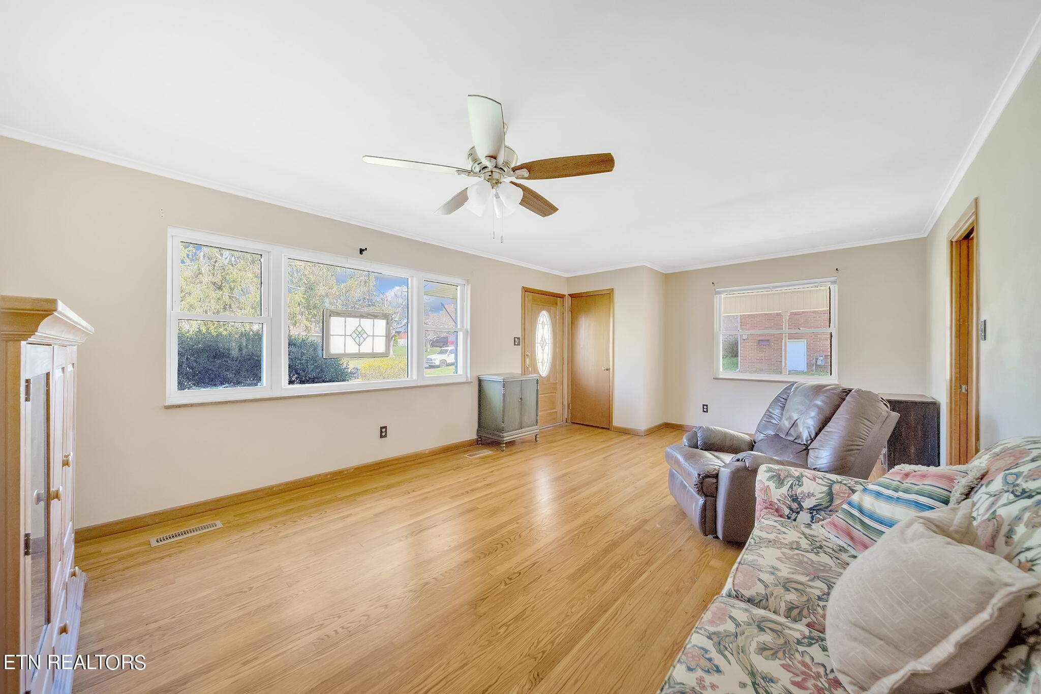 4404 Deerfield Road Knoxville, TN 37921 - Photo 5 of 30 Gallery Image 5