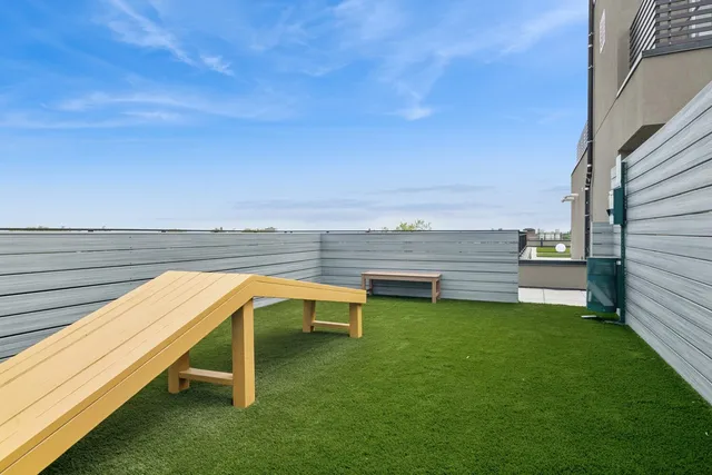 $550,000 | 428 East 9th Street, Unit 409 | Kensington