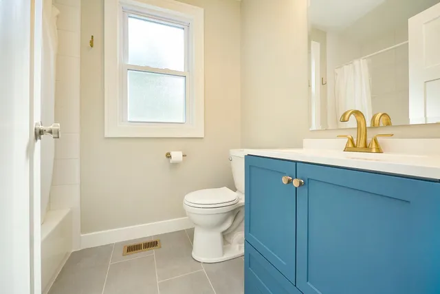 $4,000 | 1708 Southeast Brook Avenue, Minneapolis, MN 55414