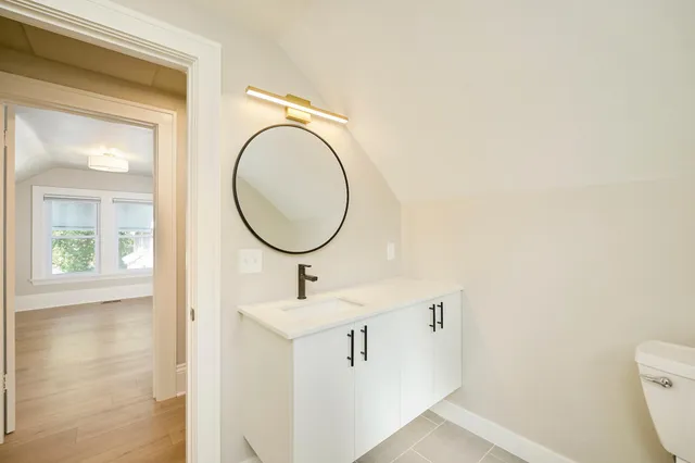 $4,000 | 1708 Southeast Brook Avenue, Minneapolis, MN 55414