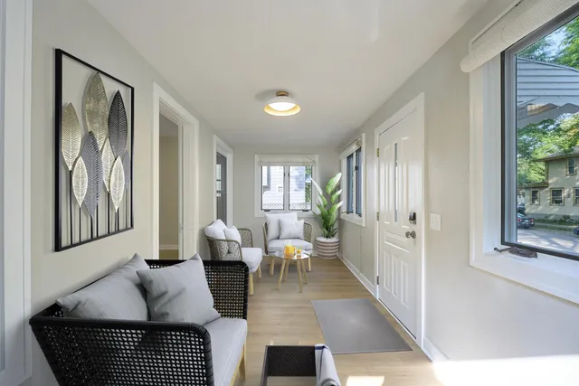 $4,000 | 1708 Southeast Brook Avenue, Minneapolis, MN 55414