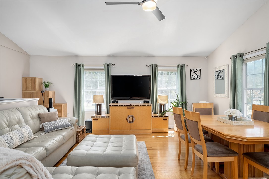 204 Shady Valley Road Coventry, RI 02816 - Photo 21 of 48 2nd floor living/dining