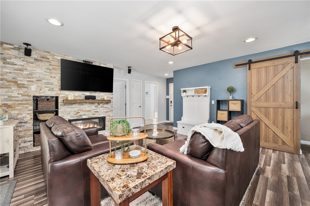 204 Shady Valley Road Coventry, RI 02816 - Photo 5 of 48