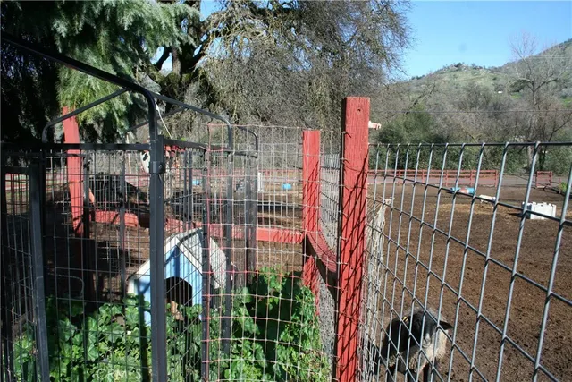 $650,000 | 38290-38290 Roundtree Lane, Squaw Valley, CA 93675