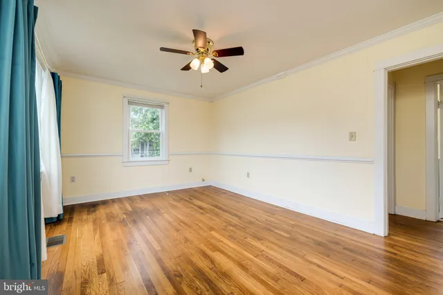 $279,900 | 220 Mechanic Street, Luray, VA 22835