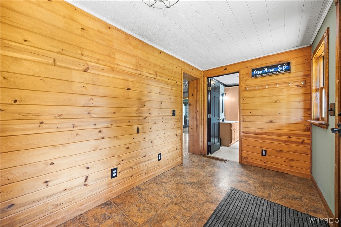 13861 Sanders Hill Road Holland, NY 14145 - Photo 13 of 43