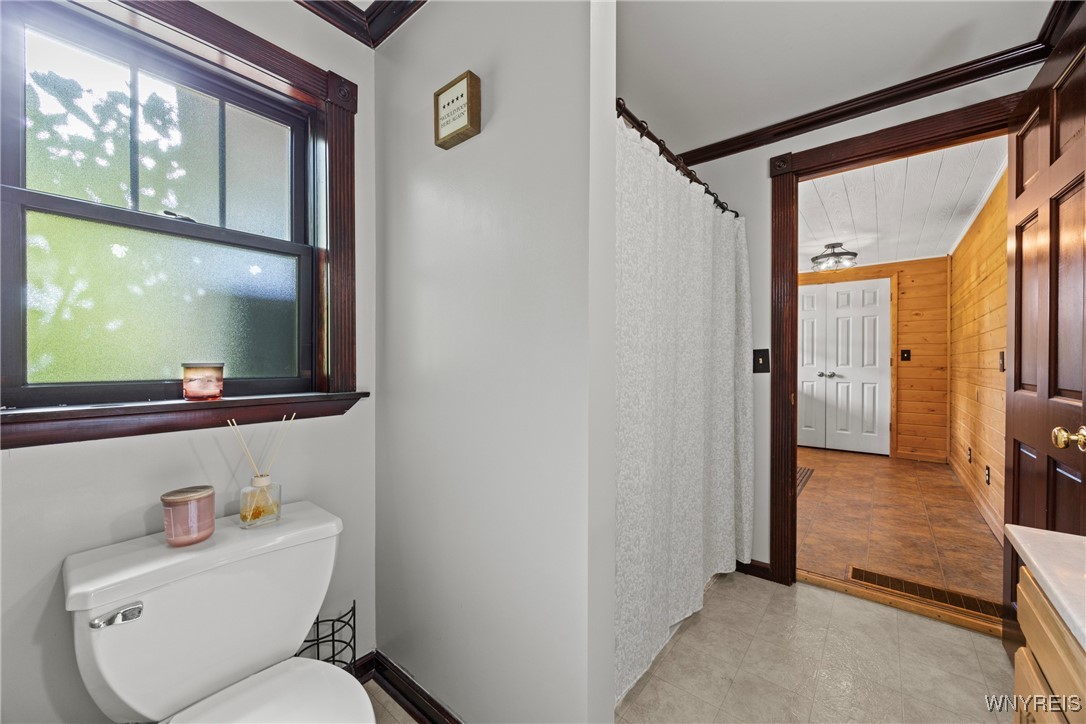 13861 Sanders Hill Road Holland, NY 14145 - Photo 14 of 43