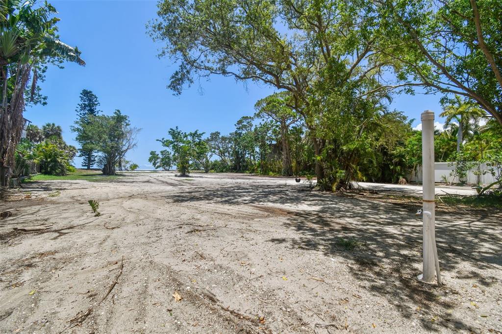 4105 North Shell Road Sarasota, FL 34242 - Photo 19 of 26 a view of outdoor space with trees